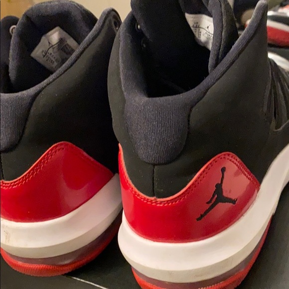 Jordan’s - Picture 3 of 5